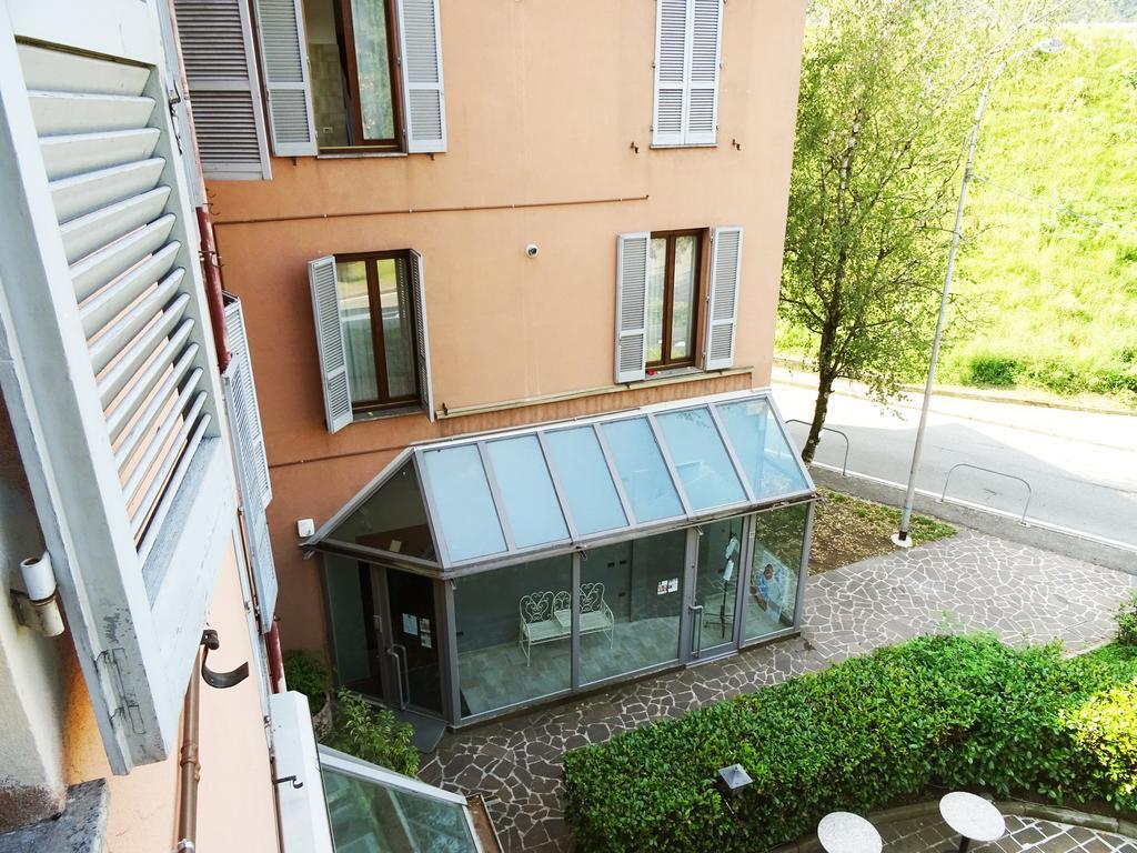 Victoria Hotels Carso Camnago Volta Exterior foto